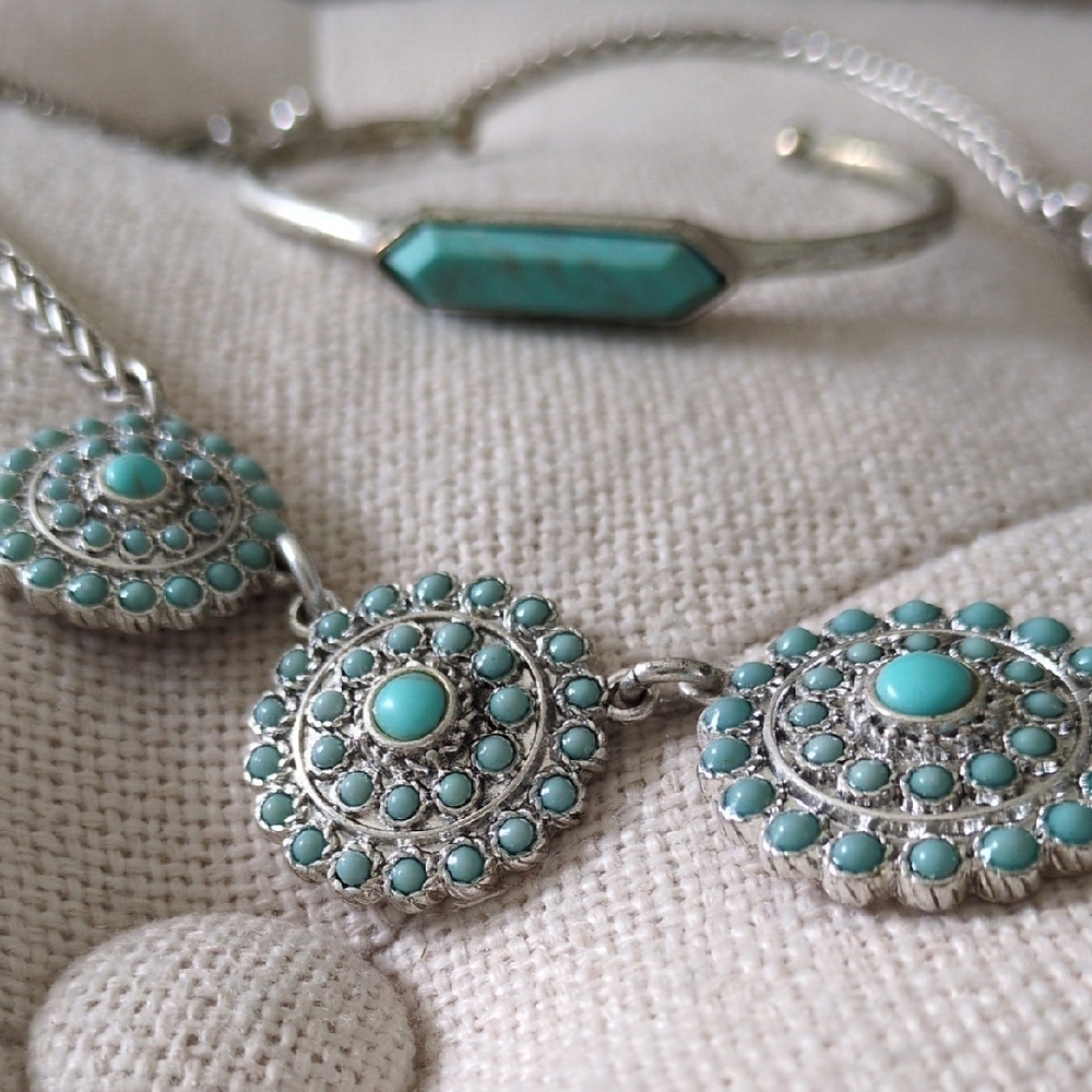 Lucky Brand Silver and Turquoise Necklace Set - Picture 2 of 5